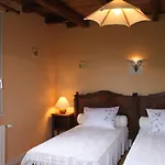 Ferienhaus Maison De Tuiles Au Pieds Du Chateau De Castelnau