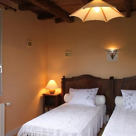 Ferienhaus Maison De Tuiles Au Pieds Du Chateau De Castelnau