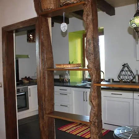 Ferienhaus Maison De Tuiles Au Pieds Du Chateau De Castelnau Prudhomat